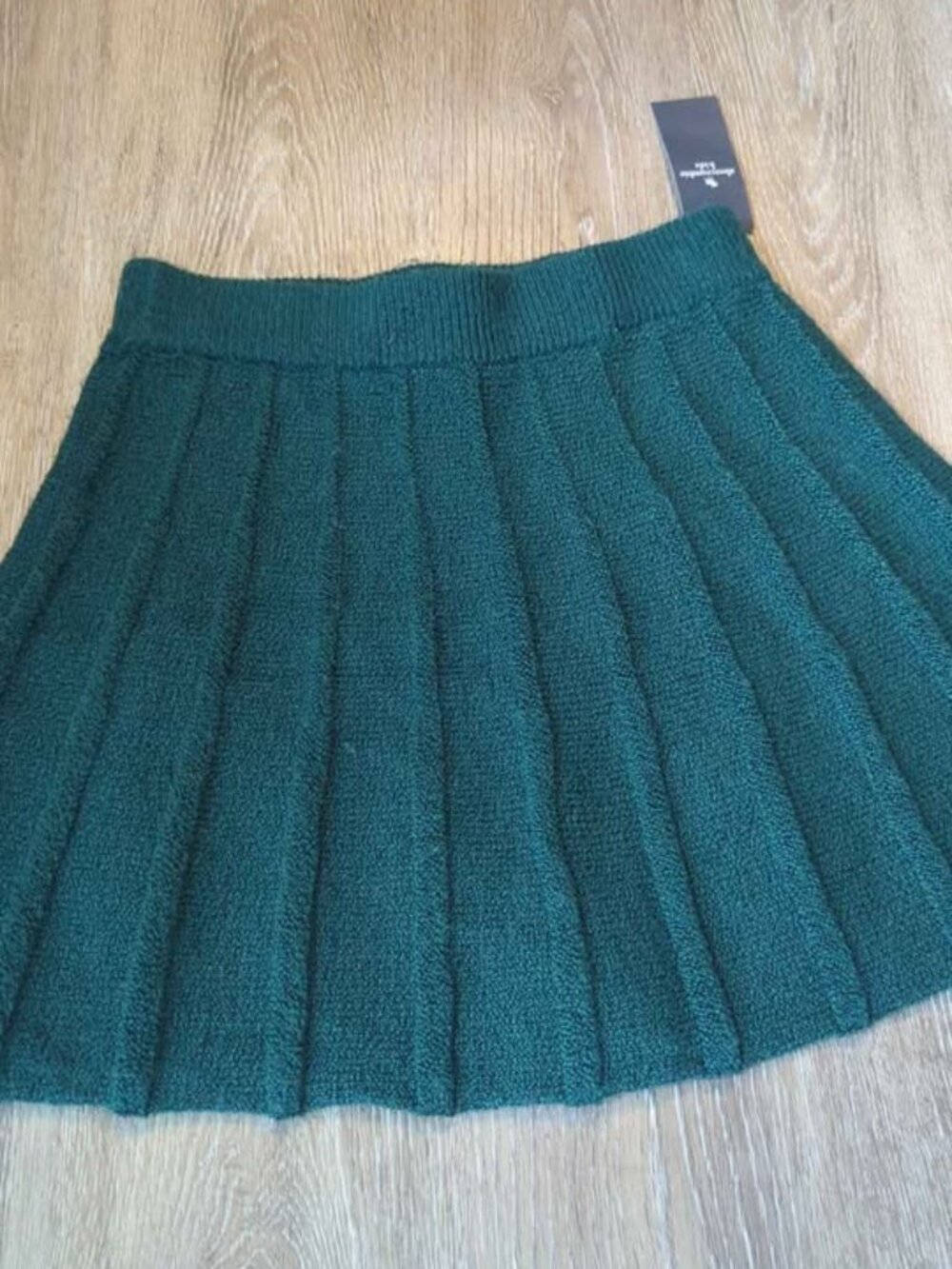 Abercrombie Kids Pleated Knit Skirt size 9/10 new